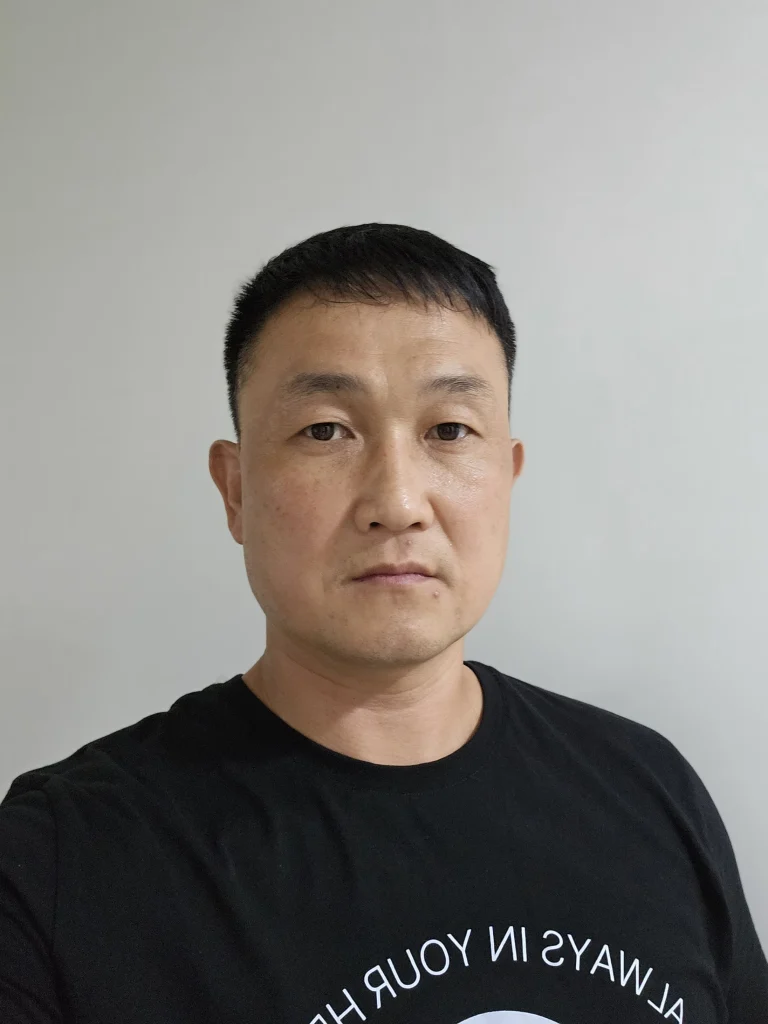 Nagay Moissey 사범 사진